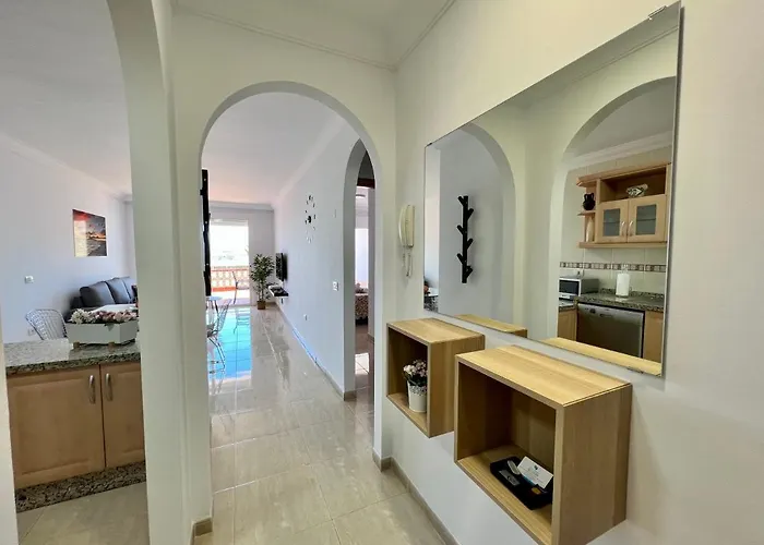 Sunset Sea Views And Pool Lejlighed *