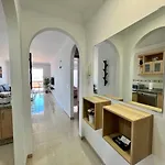 Sunset Sea Views And Pool Apartament *