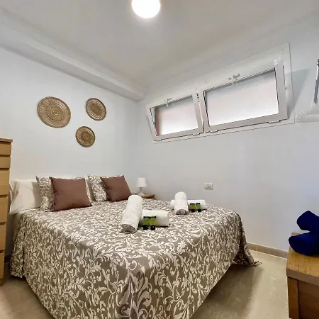 Sunset Apartment *
